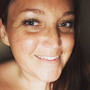 Meet your Posher, Caitlin